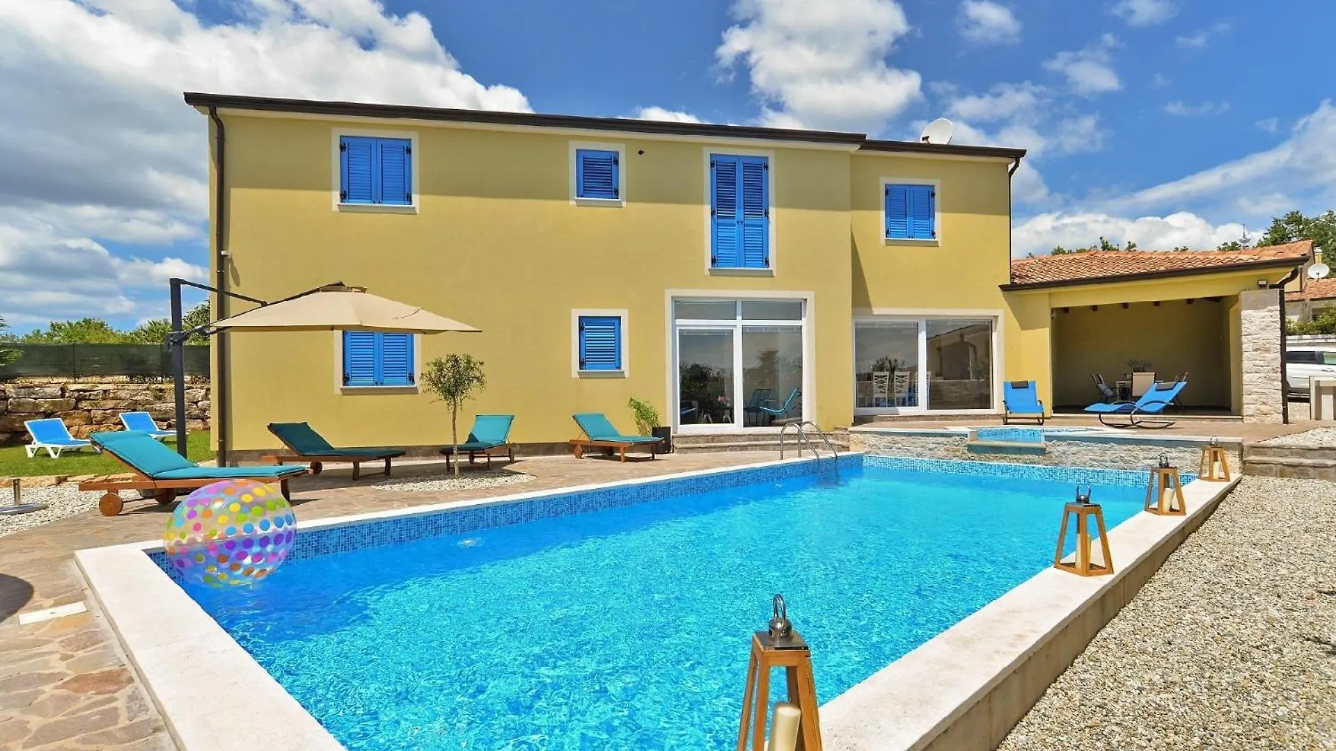 Feriehus Ferienhaus Mit Privatpool Fuer 14 Personen Ca 280 Qm In Muzini, Istrien Binnenland Von Istrien Žminj