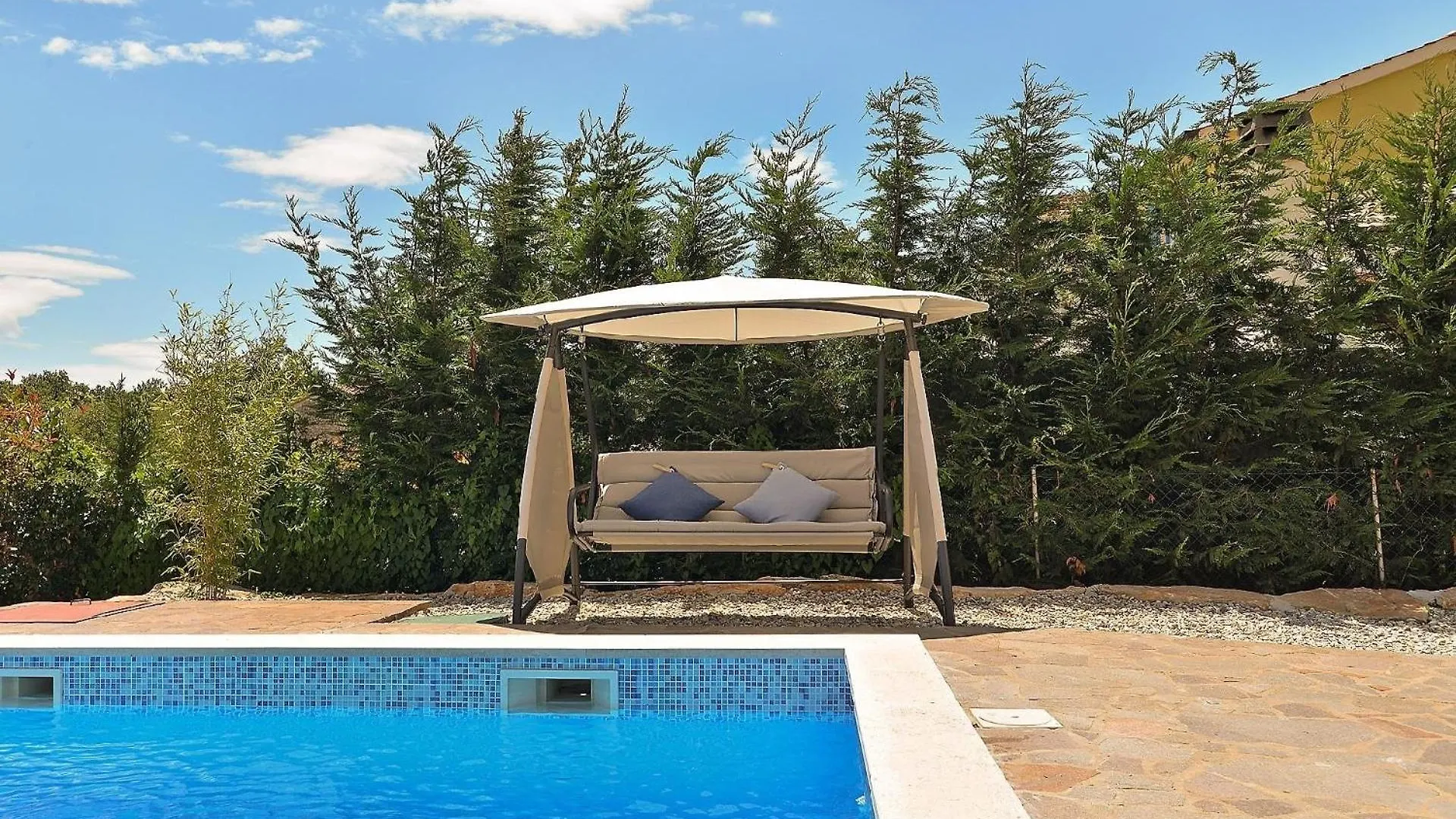 Ferienhaus Mit Privatpool Fuer 14 Personen Ca 280 Qm In Muzini, Istrien Binnenland Von Istrien Zminj Holiday home
