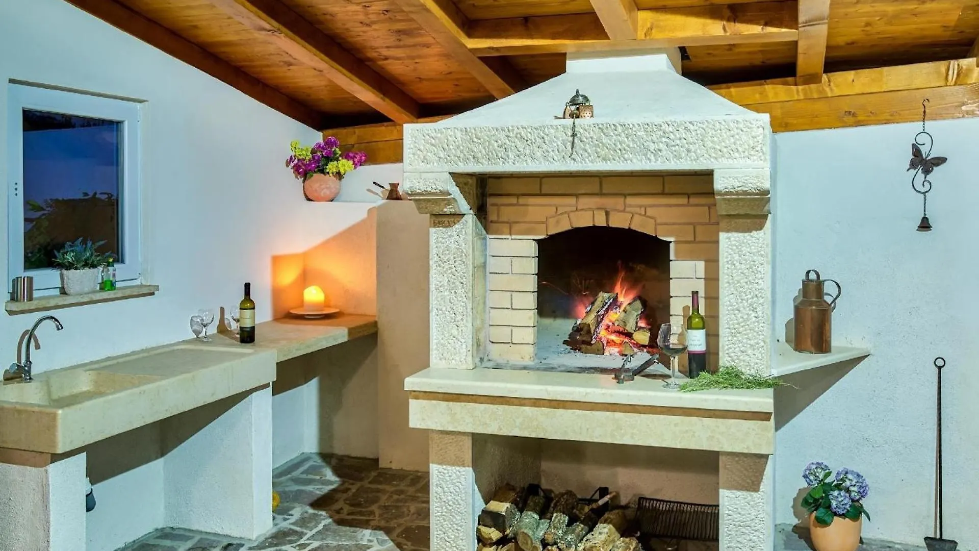 Ferienhaus Mit Privatpool Fuer 14 Personen Ca 280 Qm In Muzini, Istrien Binnenland Von Istrien Zminj Croatia